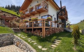 Casa De Sub Munte Fundata